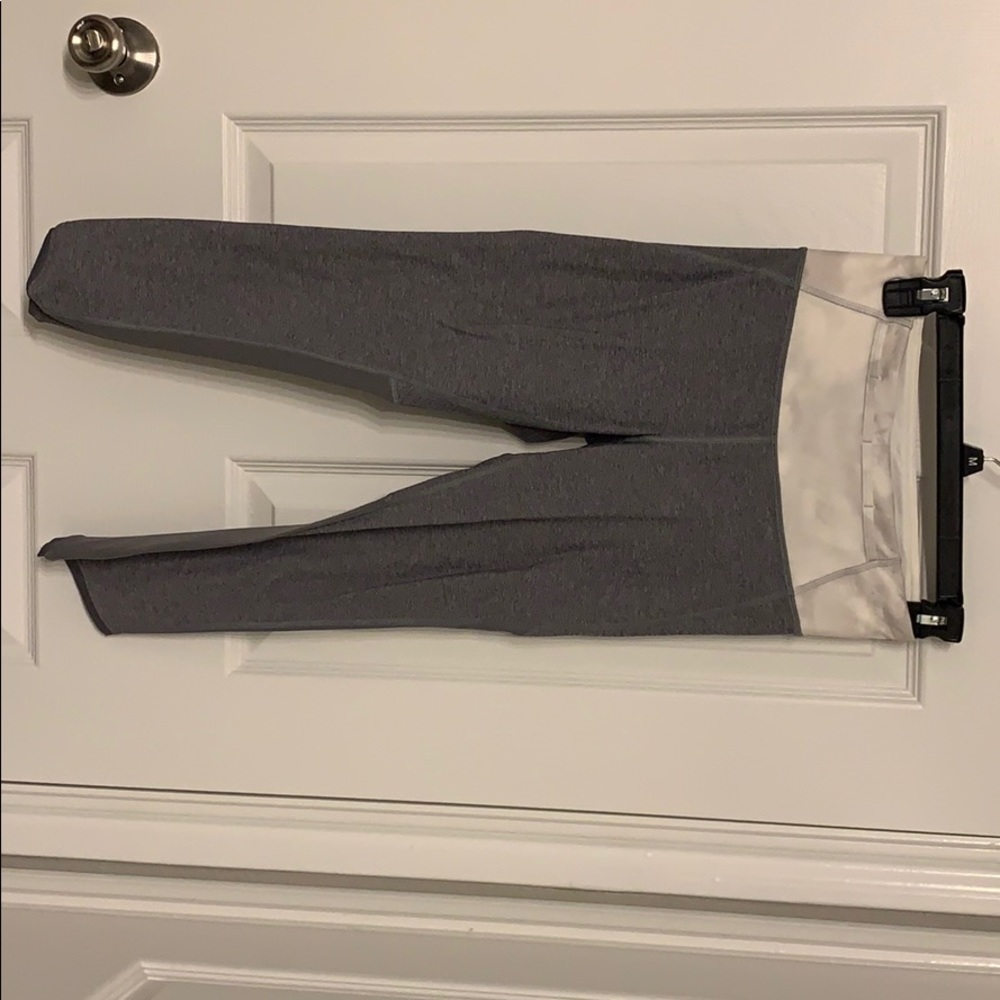 Lululemon leggings size 4